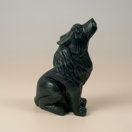 Labrodorite Wolf