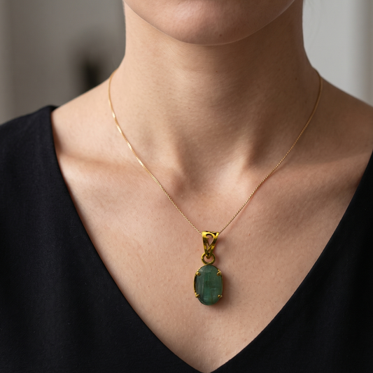 Natural Emerald Pendant - 10.3 - Carat