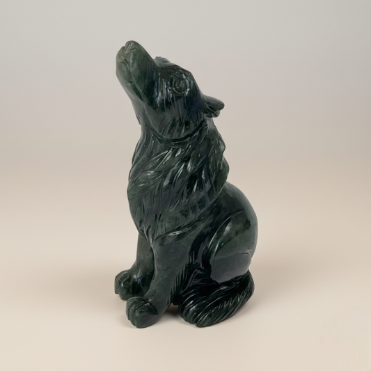 Labrodorite Wolf