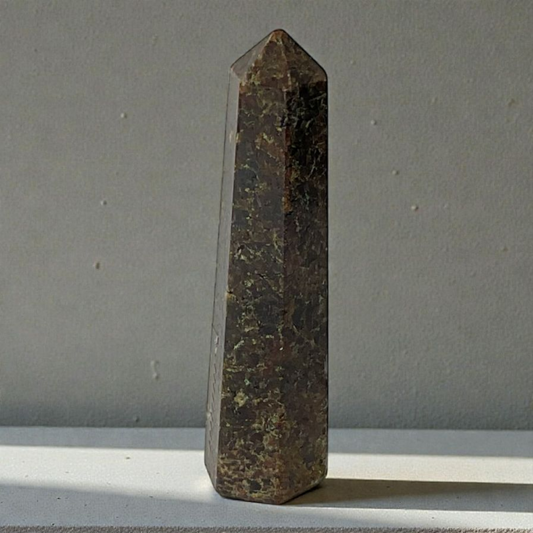 garnet pencil