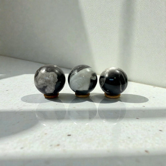 Shell jasper ball
