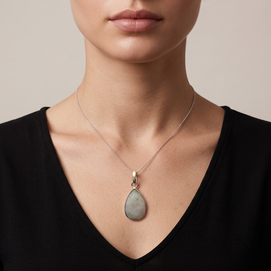 Natural Moonstone Pendant - 38.9 Carat