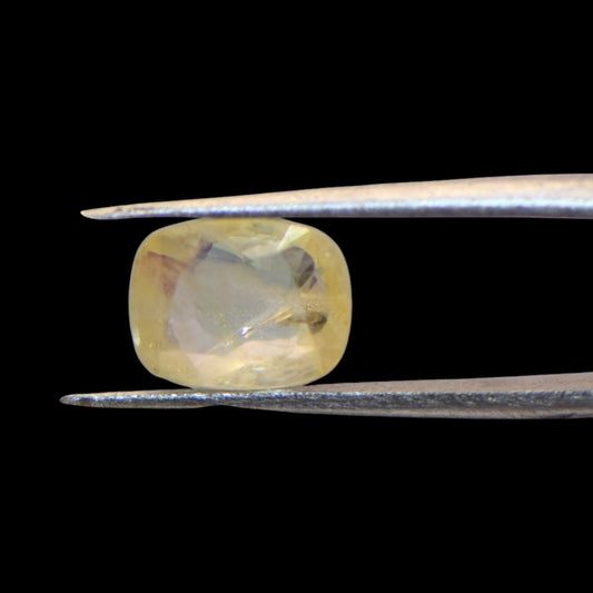 Yellow Sapphire - 4.09 Carat
