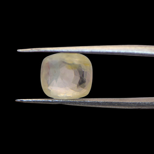 Yellow Sapphire - 4.16 Carat