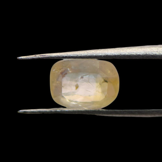 Yellow Sapphire - 4.45 Carat