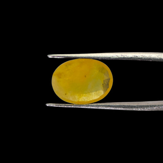 Yellow Sapphire - 5.67 Carat