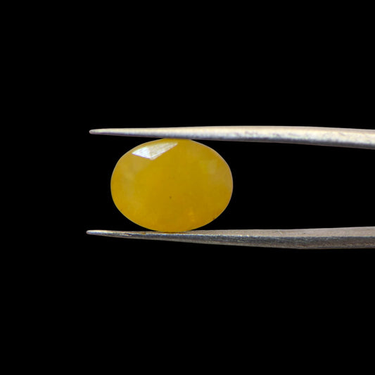 Yellow Sapphire - 4.49 Carat