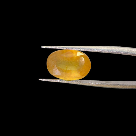 Yellow Sapphire - 6 Carat