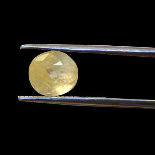 Yellow Sapphire - 3.7 Carat