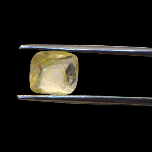 Yellow Sapphire - 2.97 Carat