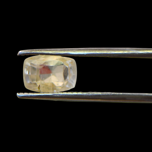 Yellow Sapphire - 2.76 Carat