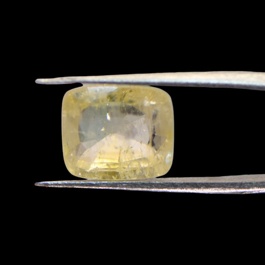 Yellow Sapphire - 7.7 Carat