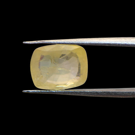 Yellow Sapphire - 5.83 Carat