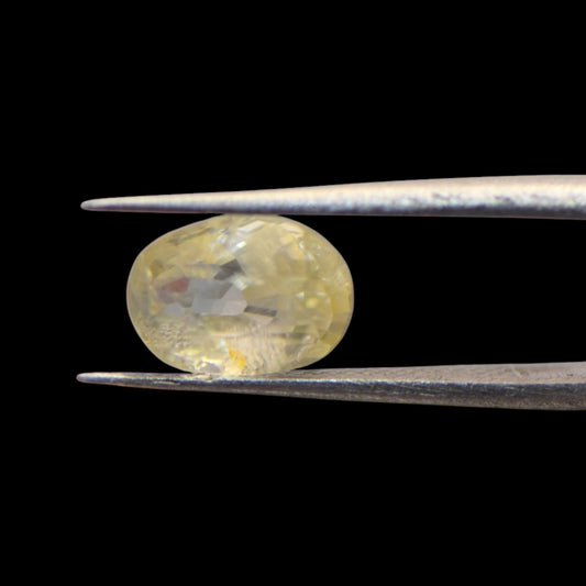 Yellow Sapphire - 4.49 Carat