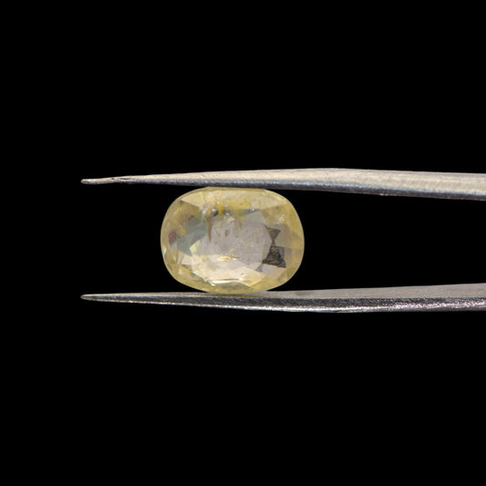 Yellow Sapphire - 6.6 Carat