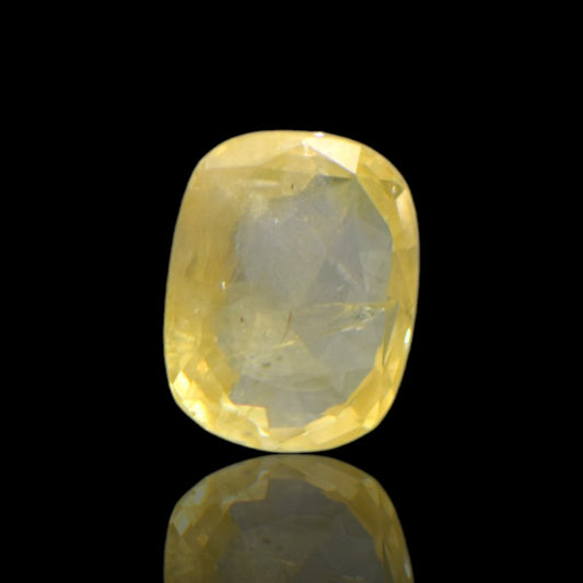 Yellow Sapphire - 3.67 Carat